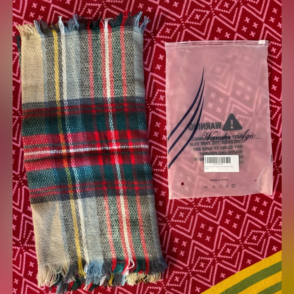 Wander Agio, infinity scarf